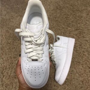 White Nike Air Force 1